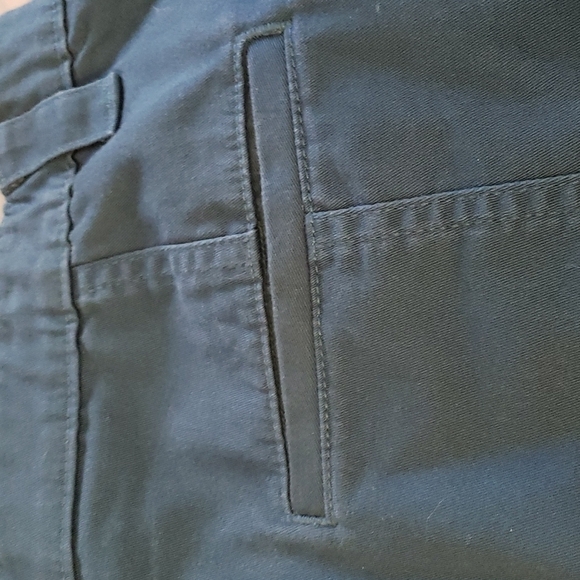 L.L. Bean Perfect Fit Evergreen Cotton Blend Mini Skirt Size 16P - Picture 6 of 7